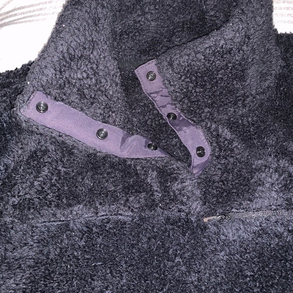 Eddie Bauer Sherpa pullover! - Picture 3 of 4